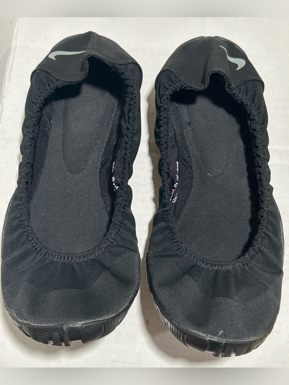 Nike Black Elastic Slip-On Ballet Sneakers